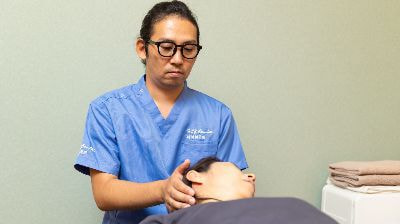 頭痛の施術